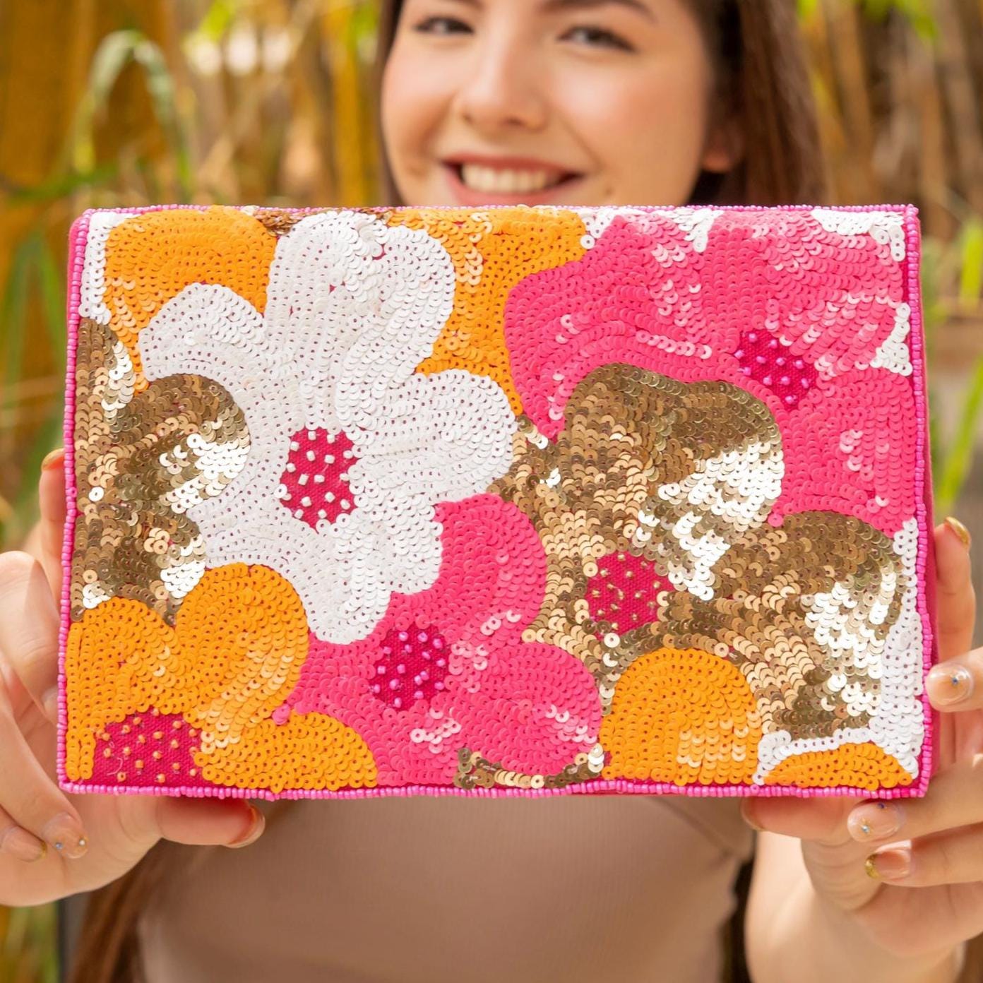 Exquisite Handmade Pink Floral Beaded Clutch - Customizable and Fashionable Accessory, Pink Bead Purse Floral Clutch Purse Pink Party Purse